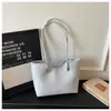 Bolso Tote Vintage para Mujer 2026 Nuevo Modelo Nicho Versátil de Moda Gran Capacidad Bolso de Hombro para el Viaje Diario Bolso de Mano