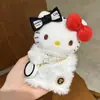 Moda Otoño e Invierno Nuevo Conjunto de Esquí Llavero de Felpa Hello Kitty Bolso Cálido Kt Colgante