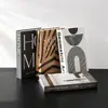 Libros decorativos falsos más vendidos transfronterizos, accesorios de decoración de lujo para el hogar, libros falsos, accesorios para fotos de sala de estar moderna, libros decorativos