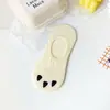 Nuevos calcetines de primavera y verano 21 para mujer, calcetines con estampado de garra de gato de dibujos animados, calcetines de barco de jacquard de algodón, calcetines invisibles finos japoneses de boca baja con silicona