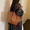 Bolsa Tote Versátil Moda Tendência 2026 Europeia e Americana Retrô para Mulheres, Bolsa de Ombro para o Dia a Dia, Versão Coreana Bolsa de Ombro de Grande Capacidade para Mulheres