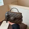 Bolso Bandolera de Cadena Casual El Bolso Cuadrado Pequeño de Moda Popular Este Año para Mujer Otoño 2025 Nuevo Bolso de Hombro Casual