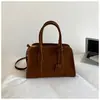 Bolso de Mano Retro de Ante Transfronterizo Bolso de Mujer Nuevo de Alto Valor Nicho Bolso Boston de Moda Bolso de Hombro Cruzado Individual