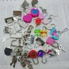 Ventas Directas de Fábrica de Grandes Cantidades de Candados para Papelería Listos, Candados para Cuadernos, Clips de Candado para Manualidades, Candados Pequeños, Candados para Papelería, Agendas