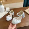 Zapatos de Princesa para Niñas Sandalias Cerradas de Verano para Niños con Perlas, Encaje y Lazo Estilo Dulce Zapatos de Actuación para Niñas Modernos