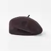 [En Stock] Boina Retro de Lana de Color Sólido con Pico de Pato Sombrero de Periodista Versátil Casual Boina Agradable para la Piel
