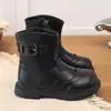 Nuevas botinetas de suela suave de una sola capa para niñas, botas de cuero negro para niños, botas estilo Martin antideslizantes británicas, pasarela, otoño e invierno, niños