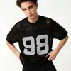 Camiseta de malla negra transpirable transparente con estampado retro del número 98, corte holgado, cuello redondo, camiseta base deportiva de manga corta