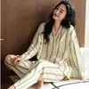 Pijama de Primavera y Otoño para Mujer Nuevo Cardigan de Cuello en V Pantalones de Manga Larga Dulce Traje Casual Ropa para el Hogar