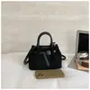 Bolsas de outono e inverno para mulheres 2025 nova tendência nicho retrô bolsa de ombro transversal casual para o dia a dia moda bolsa saco versátil