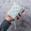 Billetera Nueva de Fábrica para Mujer Corta Simple Bordada Amor PU Billetera para Monedas Multi-Tarjeta Pequeña Billetera Billetera Bolsa para Tarjetas