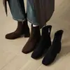 32-43 Botas Transfronteiriças Tamanho Grande Bico Quadrado Camurça Salto Grosso Botas Curtas Outono e Inverno Feminino Novas Elásticas Slim Salto Médio Botas Individuais