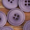 Botones de fruta desgastados mate en degradado blanco cremoso morado y marrón para primavera y verano, nuevos botones para suéter y abrigo de mujer.