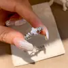 Anillo abierto vintage estilo palacio con flor de circón, anillo de índice de lujo ligero de nicho con un diseño versátil