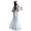 Hermoso Conjunto Blanco de Encaje de Hada Estilo Vacaciones con Parches, Mangas Acampanadas y Falda Irregular Bordada Fluida