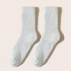 Calcetines de lana coral para mujer, otoño e invierno, gruesos, cálidos, bonitos, de felpa para el hogar, para dormir en el suelo, hasta la mitad de la pantorrilla, calcetines navideños