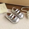 Novos Sapatos de Couro Femininos Estilo Coreano 2026, Esculpidos, Decotados, Sapatos de Salto Baixo, Sola Macia, Antiderrapantes, Sapatos de Princesa