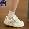 Zapatos de lona blancos con dos franjas plateadas y estrellas, zapatos de lona de caña baja nicho, para el campus y el trabajo, suela suave, zapatos casuales, universidad