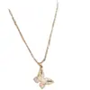 Colar de Zircônia Super Flash Pingente de Borboleta Joias Luxo Acessível Joias de Alto Padrão Exclusivo Refinado Corrente para Clavícula Versátil Colar