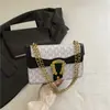 Bolso Retro de Gama Alta para Mujer con Cadena para el Brazo 2025 Nuevo Bolso para Mamá Bolso Pequeño Coreano de Hombro Bolso Cruzado de un Solo Hombro