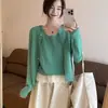 Cárdigan de punto calado estilo dulce para mujer, nueva colección de otoño 2026, con patchwork de encaje y un suéter camisola a juego, un conjunto de dos piezas