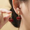Pendientes de Frijol Rojo Dos Usos Color Vino Tinto 2024 Nuevo Primavera Lujo Ligero Simples Elegantes Pendientes Versátiles para Mujer Venta al por Mayor