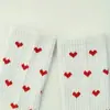 Calcetines de Media Pantorrilla para Mujer Transfronterizos, Calcetines Largos Blancos de Moda con Diseño de Corazón, Estilo Universitario Deportivo, Más Vendido en Amazon, Duraderos
