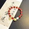 Regalo del Festival de Medio Otoño para la Madre de mi Novia: Pulsera de Loto con Cuentas Rojas Estilo Chino y Diseño de Loto Dorado, Impresión al por Mayor