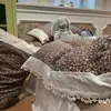 Juego de Cama Pequeño Floral de Cuatro Piezas Estilo Francés de Gama Alta con Encaje Vintage, Borde de Encaje Hueco, Sábana de Chifón Arrugado, Funda de Edredón y Faldón de Cama