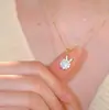 Colar Feminino de Aço Titânio Giratório de Coelho Celebridade da Internet Zodíaco Chinês Ano de Nascimento Corrente para Clavícula Conjunto Sem Desbotamento Presente de Ano Novo