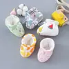 Zapatos de Algodón para Bebé Calcetines de Algodón Zapatos de Invierno para Recién Nacidos y Niños Pequeños Zapatos Gruesos Forrados de Felpa con Suela Suave para Niños y Niñas