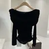 Camisa de ombro a ombro de manga longa nichada e com design avançado para mulheres, novo estilo coreano de outono, top elegante e sexy de um ombro só