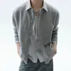 2026 suéter cárdigan de cuello de camisa de punto cálido para hombre, estilo otoño e invierno, de dos piezas falso, prenda exterior