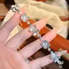 Nuevo Pulsera de Osmanthus de Xiaohongshu para Mujer, Nueva Moda China, Versátil, Flor Rica, Exquisita, Joyería de Mano de Alta Gama y Elegante
