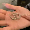 Aretes de Letra Retro para Mujer, Sencillos, Sensación de Alta Gama, Individuales, Modernos, Elegantes, Tendencia, Aretes Versátiles, Joyería para Orejas