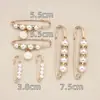 Pantalones Falda Fijos de Cintura Ceñida con Broche de Perla Artefacto de Cintura Ceñida Ropa Cuello Capa Broche Ligero Anti-deslizamiento Joyería