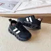 Zapatos deportivos para niños, nuevos modelos de primavera y otoño, versátiles y modernos, con suelas blandas, antideslizantes, ligeros, adecuados para niños mayores y estudiantes, zapatos deportivos casuales