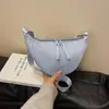 Bolso cruzado tipo dumpling de nailon de color sólido estilo coreano para mujer, bolso ligero estilo japonés para teléfono móvil para salir, bolso cruzado pequeño de un solo hombro duradero