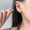 Pendientes Doudou Pendientes Simples y Versátiles Al por Mayor para Mujer Brillantes Mate Moda Chapado en Oro Grano de Oro Pendientes de Perla Redonda Fabricante