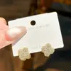 Nuevo Exquisito Pequeño Flor de Cuatro Hojas Hebilla de Oreja Doble Cara Esmalte Lujo Ligero Zirconia Súper Brillante Pendientes de Alta Calidad Sentido del Diseño