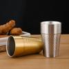 Copo de Suco de Aço Inoxidável 304 Martelado Criativo Copo de Cerveja Dourado Restaurante Copo de Chá de Camada Dupla Anti-Escaldante com Logotipo Personalizado