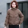 Abrigo Corto de Algodón de Invierno para Mamás de Mediana Edad, Chaqueta de Algodón Elegante y a la Moda para Mujeres Petites, Chaqueta Nueva Acolchada de Algodón para Mujeres de Mediana Edad y Mayores