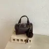 Bolso Boston transfronterizo otoño/invierno, bolso tote de gran capacidad, nuevo estilo 2026, bolso de hombro para mujer, bolso cruzado, adecuado para el trabajo y los viajes, moderno