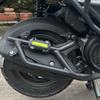 Adecuado para Honda NWX125 parachoques de acero al carbono negro barra de escape parachoques anticaída anticolisión accesorios con bloque de sujeción reflectante