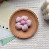 Estilo Coreano Bordado de Satén Flor de Cinco Pétalos Flores Rellenas de Algodón Accesorios para Ropa DIY Accesorios Bolsos Zapatos Accesorios para Ropa de Niños Lote