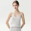 Nova coleção outono e inverno: camisola feminina de tricô waffle lisa com alças finas, um top versátil e moderno com um toque de sensualidade