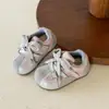 Zapatos para niños 2026 nuevos estilos primavera y otoño: zapatos de niña Forrest Gump, tenis de niño, zapatillas de entrenamiento alemanas, zapatillas deportivas casuales, colección de otoño