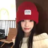 Gorro de Lana Rojo de Alta Gama Estilo Coreano para Mujer, Gorro Tejido Protector de Orejas para Otoño e Invierno, Corte Holgado, Hace que la Cara se Vea Más Pequeña, Circunferencia de Cabeza Grande, Gorro Frío que Cubre la Cabeza