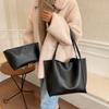 Bolso retro de gran capacidad para mujer, nuevo bolso de mano retro de moda 2021, bolso de hombro de nicho que combina con todo.