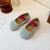 Zapatos de piel para bebé niña 2025 primavera y otoño nuevo estilo ballet punta redonda Mary Jane zapatos de niña princesa bebé niña lunares dopamina